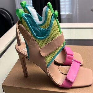 VIRTUAL TAN MULTI Tan Multi |
Womens Steve Madden Heels